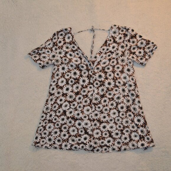Motel Rocks viscose babydoll grunge daisy blouse, button front deep V back M - Picture 11 of 16